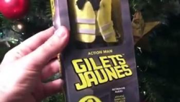 action-man-gilet-jaune-60e66ad529d56696656218.jpg