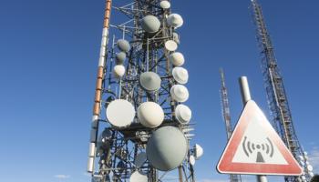 ondes-une-617bf3be4a5fb461371898.jpg