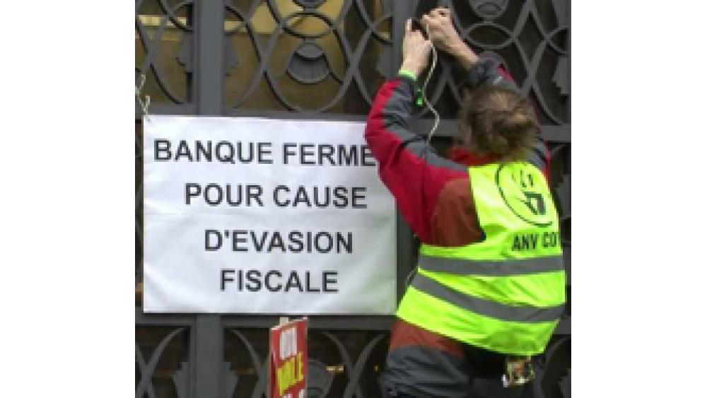 banque-evasion-fiscale-60e66abe21630562909560.jpg