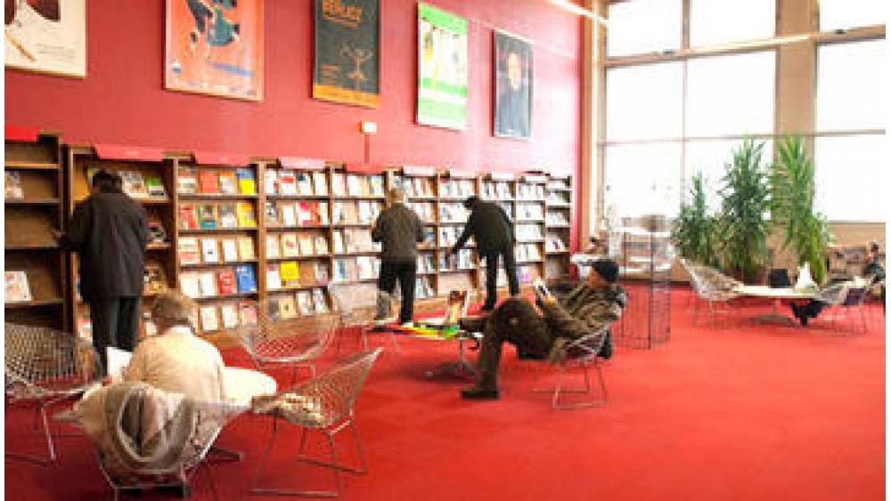 biblio-1-60e66abb59966711608045.jpg