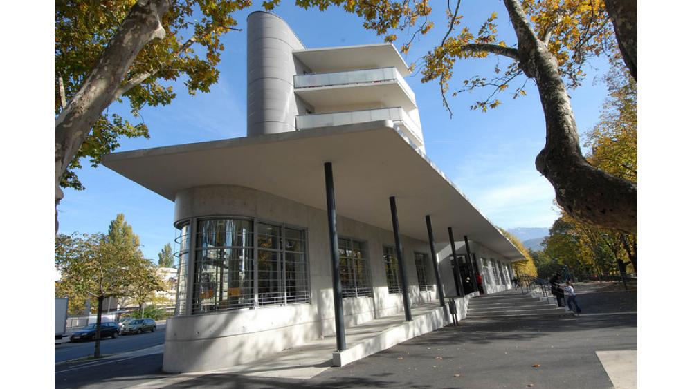 bibliotheque-teisseire-60e66ab15ffc4423914308.jpg