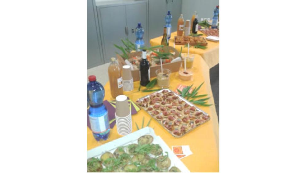 buffet-bonsensdesmets-60e66aa47a235127306658.jpg