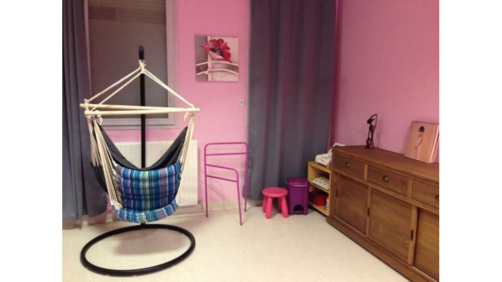 chambre-violette-pham-60e66aa2cf55a632985109.jpg