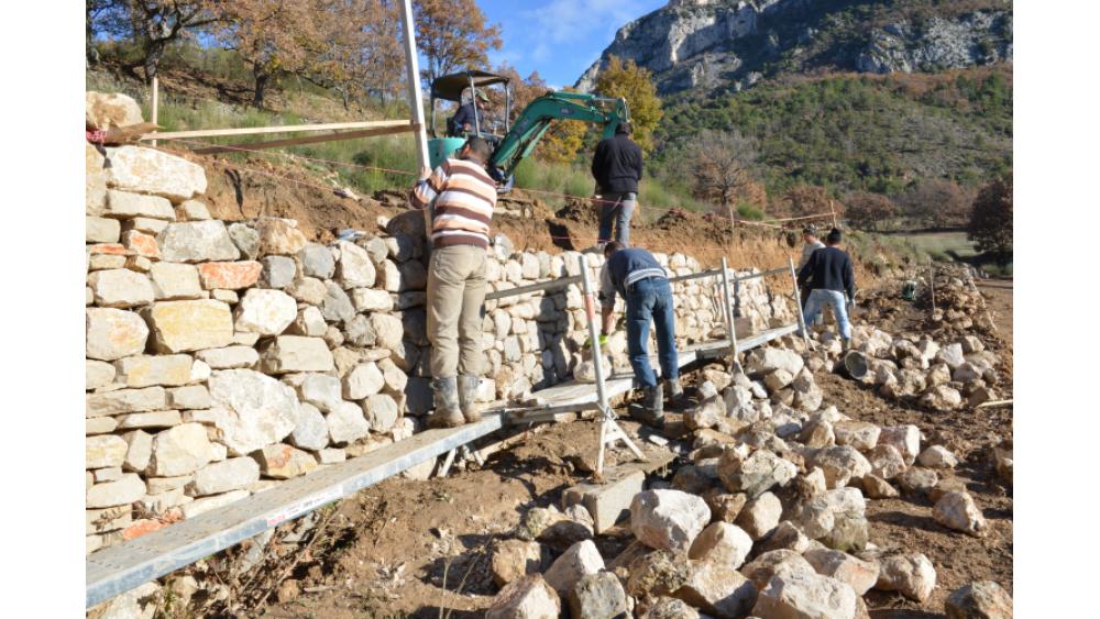 gabion-2-60e66abada008657328257.jpg