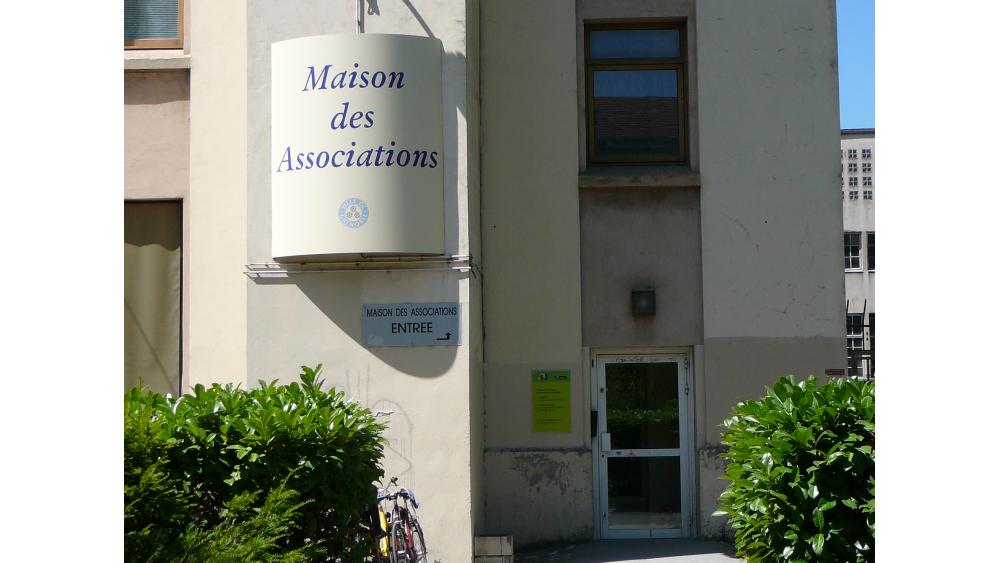 maison-asso-2-60e66ab5947e1942176960.jpg