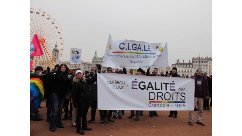 manif-egalitedesdroits-cigale-60e66aa3e0a8a196863843.jpg