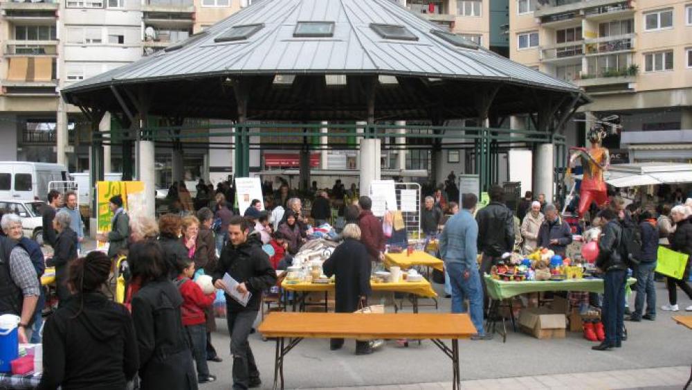 marche-villeneuve-1-60e66ab1325bd354430043.jpg