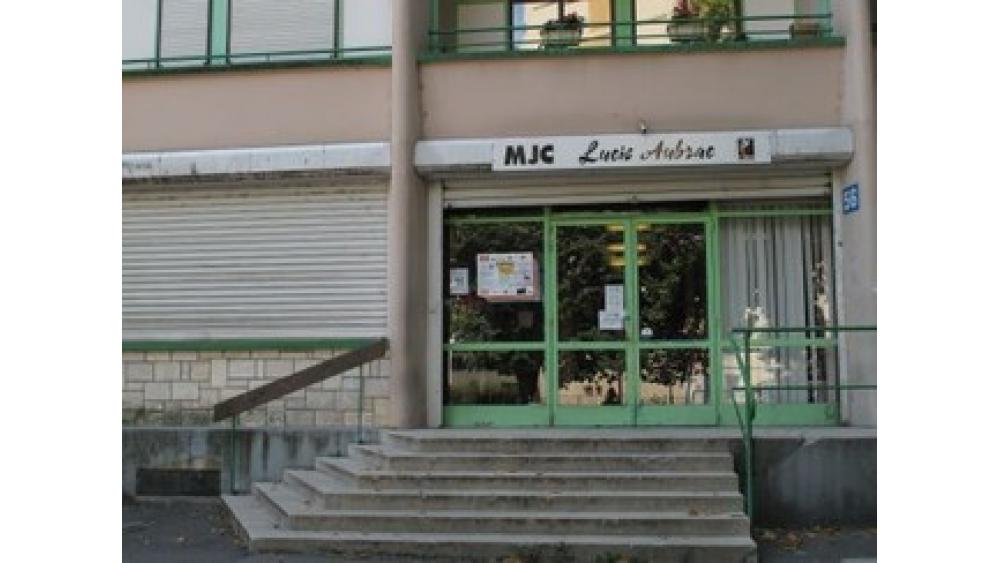mjcaubrac-1-60e66ab17c26c798379142.jpg