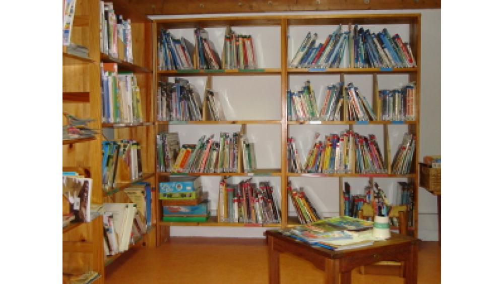 mnei-mediatheque-enf1-60e66aa0938c3875905598.jpg