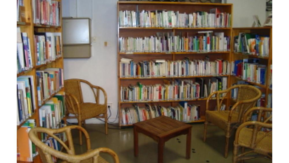 mnei-mediatheque2-60e66aa087c4d861357848.jpg