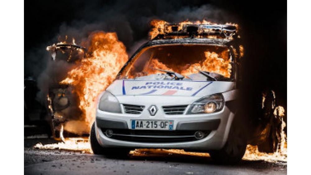 police-incendie-60e66ac415165040445437.jpg