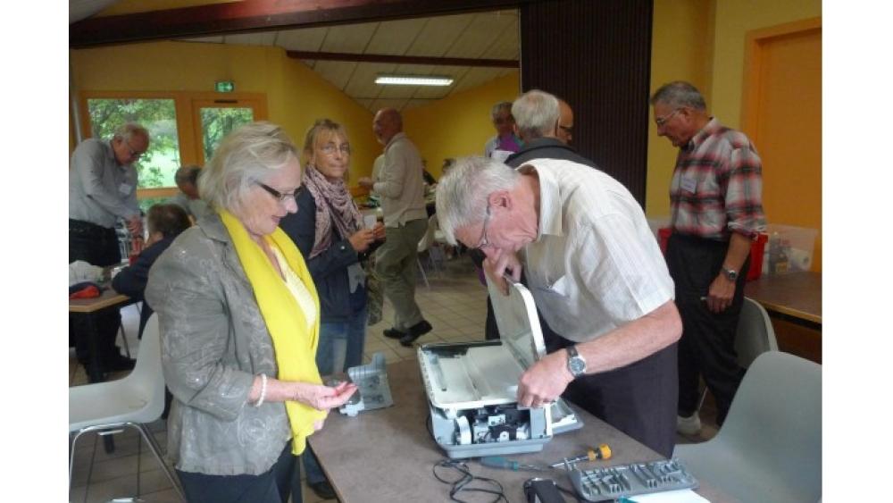 repaircafe-meylan2-60e66ab464d75548615689.jpg