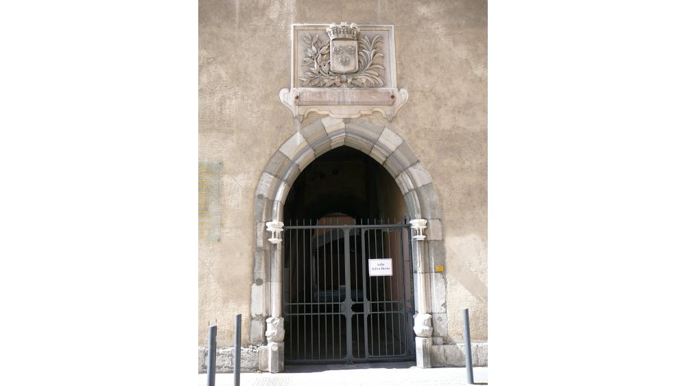 salle-juliet-berto-1-60e66aa31dd07603142050.jpg