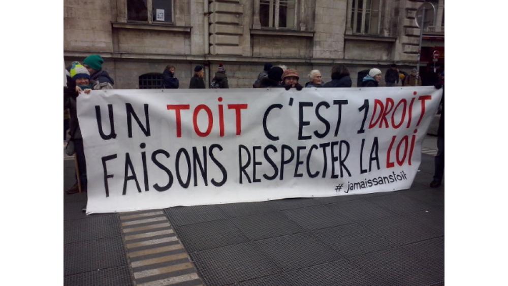 toit-droit-60e66ad42eeb1465903454.jpg