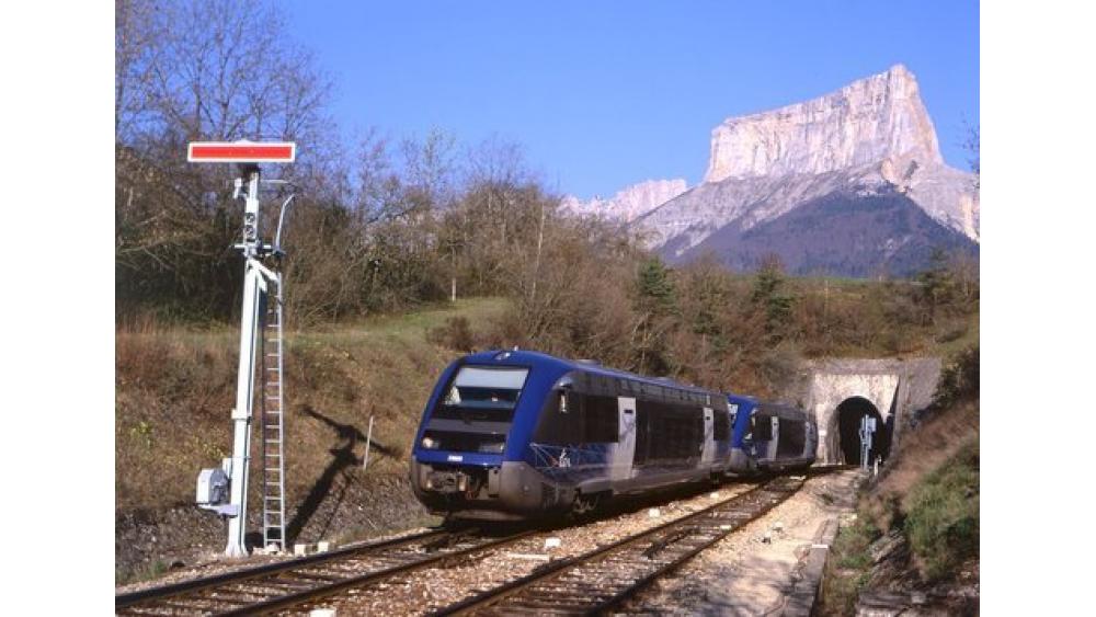 train-clelles-60e66abbb1fc2801020263.jpg