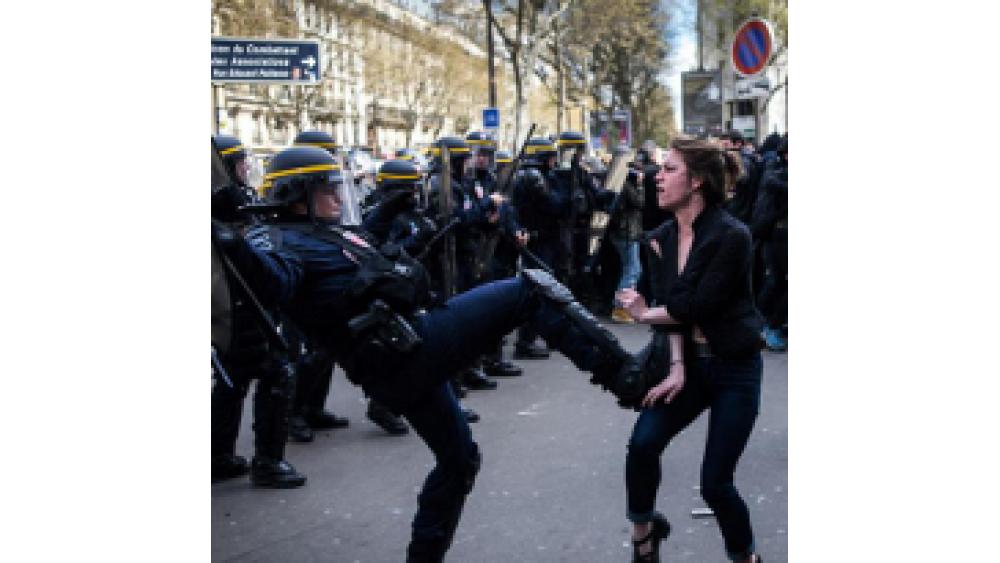 une-violences-policieres-60e66abdc0550926079533.jpg
