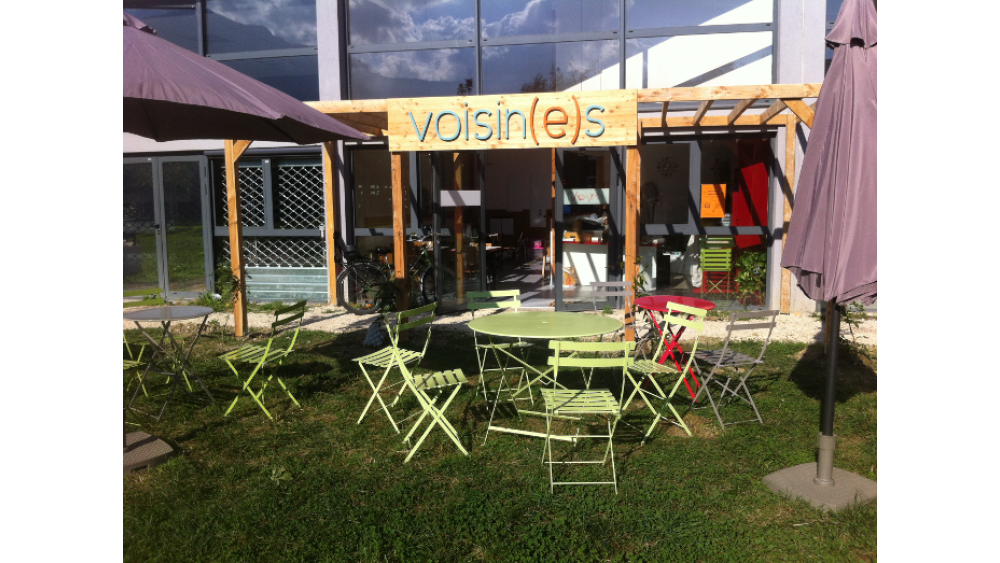 voisines-1-60e66ab6ea6c7809553570.png