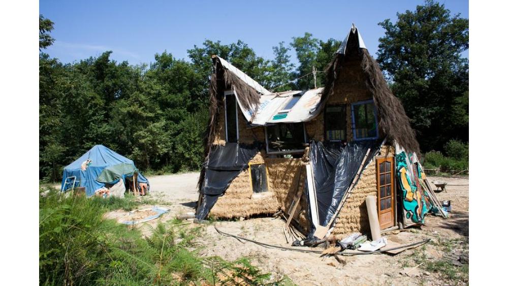 zad-roybon-4-60e66ab51da1a490904222.jpg