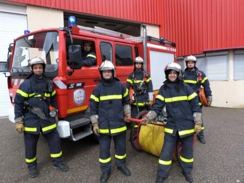pompiers-60e66acee25be403506243.jpg